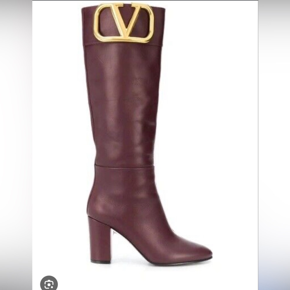 Valentino boots 👢